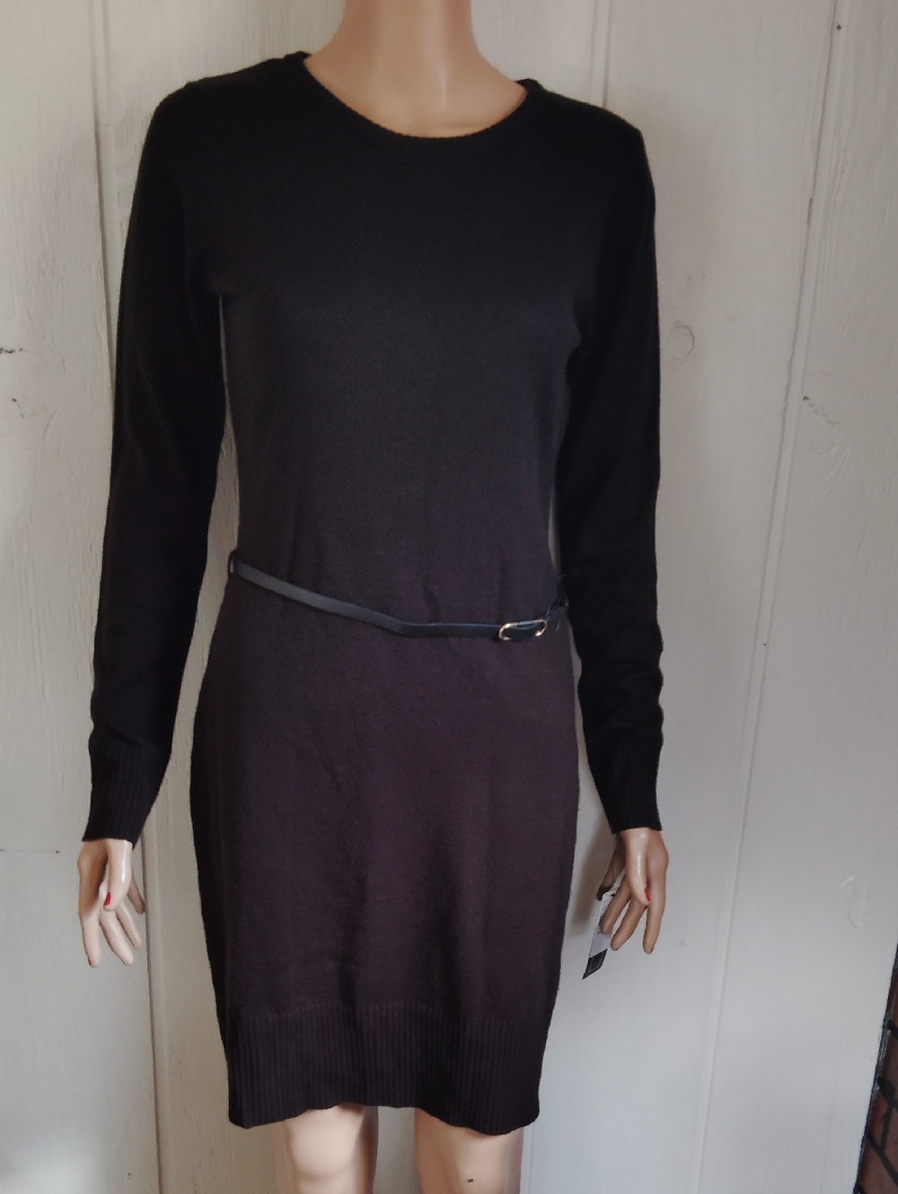 NWT!! A. Byer, Classic Sweater Dress with Slim Belt. Size M